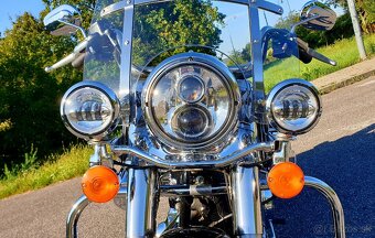 HARLEY-DAVIDSON ROAD KING CLASSIC - 6