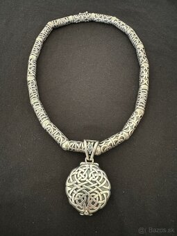Strieborný náhrdelník s otváracím medailónom, zákaz. výroba - 6