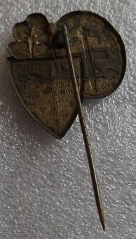 odznaky, medaile a vyznamenania - 6