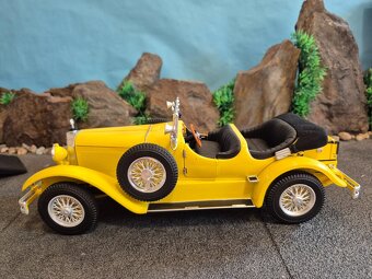 Prodám model 1:18 Mercedes Benz 630K 1927 - 6