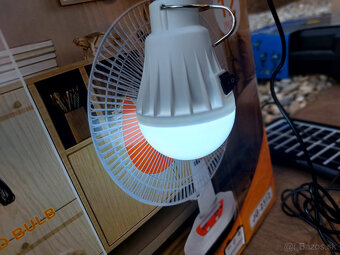 Prenosný solárny ventilátor a nočné svietidlo s nabíjačkou - 6