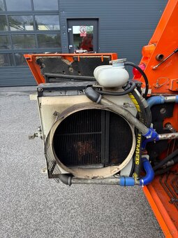 Locust 853 - 6