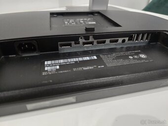 Dell U2414HB 24" IPS Monitor – Skvelý stav, USB hub, HDMI/D - 6