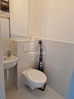 Výnimočný 4 izbový byt v Rovinke 96 m2 s vlastnou záhradkou - 6