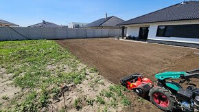 Služby - Mininakladač / Pôdna fréza / Zakladač trávnika - 6