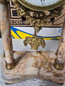 Mramorove hodiny a vazy - 6