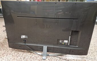 LG 60UH7707  60" TV - 6