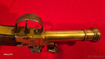 BRITSKÁ NÁMORNÁ PIŠTOL - 6