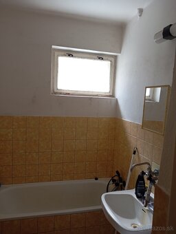Nové Zámky /Dulovce/ - 3 izbový byt so záhradkou na predaj - 6