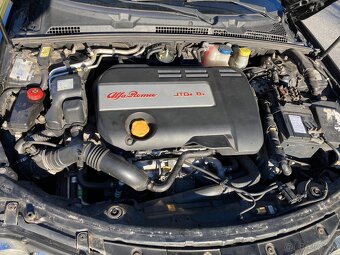 Alfa Romeo 159 1.9JTDm ( 88kw ) Sportwagon - 6