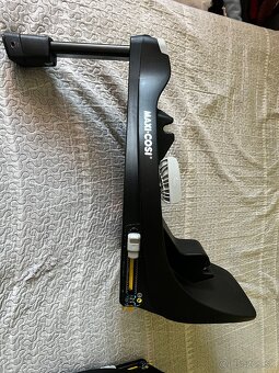 Maxi Cosi Pearl 360 + Family fix 360 základňa - 6