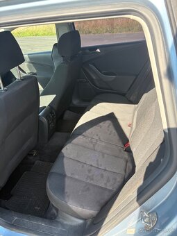 Volkswagen Passat B6 - 6