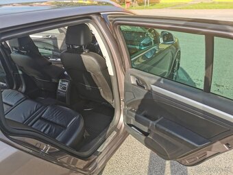 ŠKODA Superb Combi 1.6 TDI Comfort GreenLine - 6