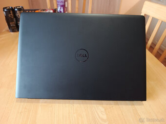 DELL Latitude 3560 - 15.6" / i3 / 8GB DDDR3 / SSD - 6