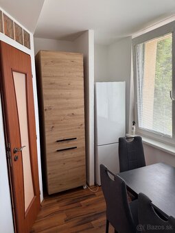Velky 3 izbovy byt prenajom - 6