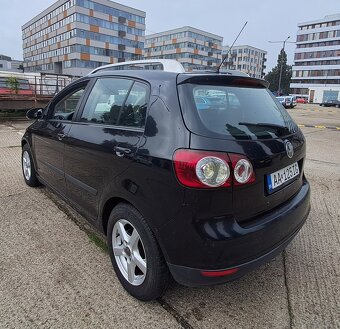 GOLF 5+ - 6