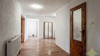 Exkluzívne na predaj rodinný dom s pozemkom o rozlohe 750m2 - 6