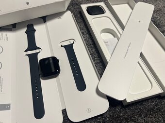 Apple Watch 7 45mm Midnight Sport Band - 6