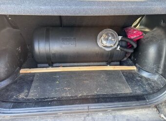 Suzuki Grand Vitara 2.4 benzin LPG 4x4 - 6