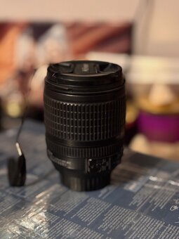 Nikon D7100 + 2 objektívy (AF-S DX NIKKOR 18–105 mm a 35mm - 6