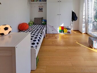 Kompletne zariadený moderný 4 izbový rodinný dom - 6