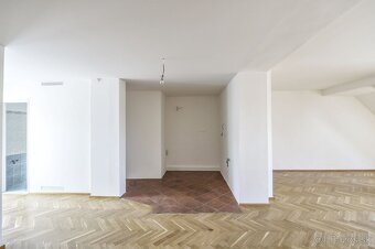 Prodej prostoru 5+kk/T s možností bydlení a podnikání - 6