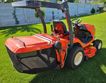 Predám traktorovú kosačku Kubota GR2120 - 6