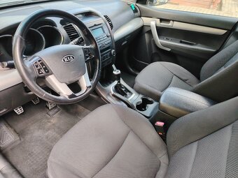 Kia Sorento - 6