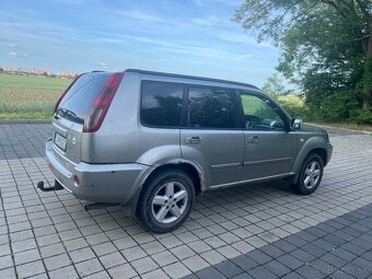 Nissan X-Trail SUV 4x4 - 6