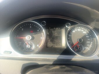 Volkswagen Passat - 6