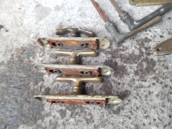 Mosadzné kľučky na okná a dvere - 6