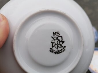 Predám zlato-modro-biela porcelánová sada - 6