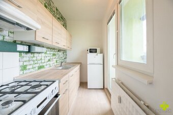 PEKNÝ 1 IZBOVÝ BYT Ul. PALÁRIKA PRIEVIDZA KRÁSNY VÝHĽAD - 6