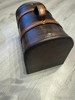 Drevená vintage truhlica - 6