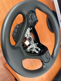 Volant na Hondu Civic 9. gen - 6