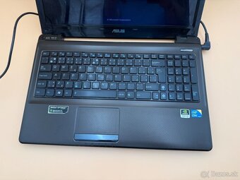 Notebook ASUS i3 M350 / 8GB RAM / 500GB / GeForce 310M - 6