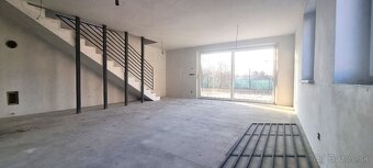PRÁVE SKOLAUDOVANÝ 5i. RD 118m2 + ZÁHRADA + 2x PARKING / BA. - 6