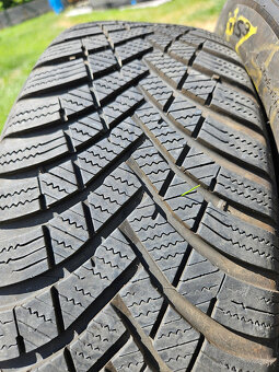 Hankook winter icept rs3 + original plechové disky VW - 6