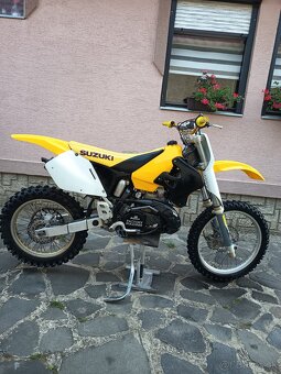Suzuki RM 250 2t - 6