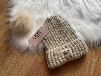 UGG čiapka s brmbolcom - 6