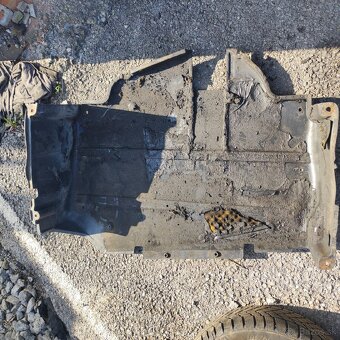 VW Sharan 7M kryt motora - 6