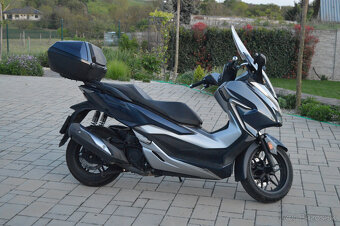 Honda Forza 300 r.v.2021 1 majitel-top stav - 6