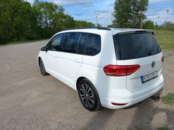Volkswagen Touran 1.6 TDI SCR 115k Comfortline - 6
