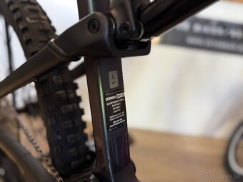 Nový KTM Macina Kapoho Elite Carbon - 6