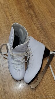 Dievcenske korcule Sulov, EU40 - 6