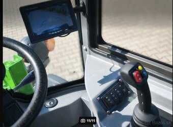 Kolesový nakladač V910 - 6