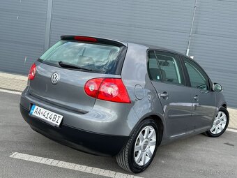 Volkswagen Golf V 1.9TDI - 6
