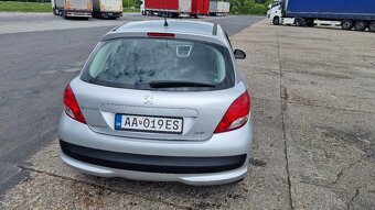 Peugeot 207 - 6