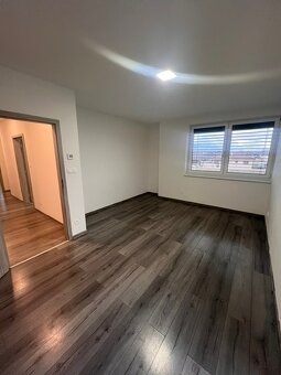 Moderný, krásny a nadštandardný 3 izbový byt v Galante. - 6