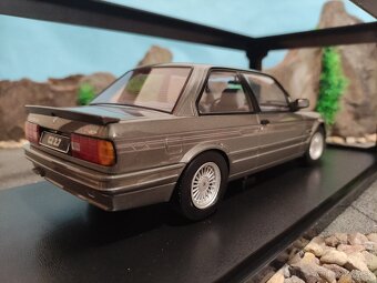 prodám nový model 1:18 BMW Alpina(E30) C2 2.7 1988 - 6